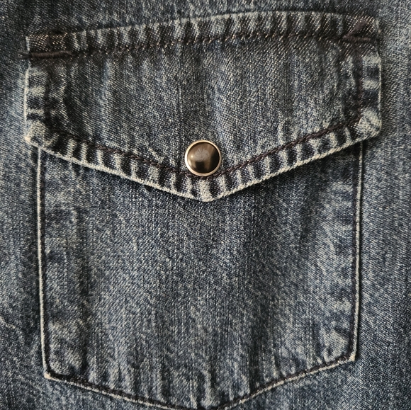 Lucky Brand denim long sleeve shirt - Picture 3 of 5